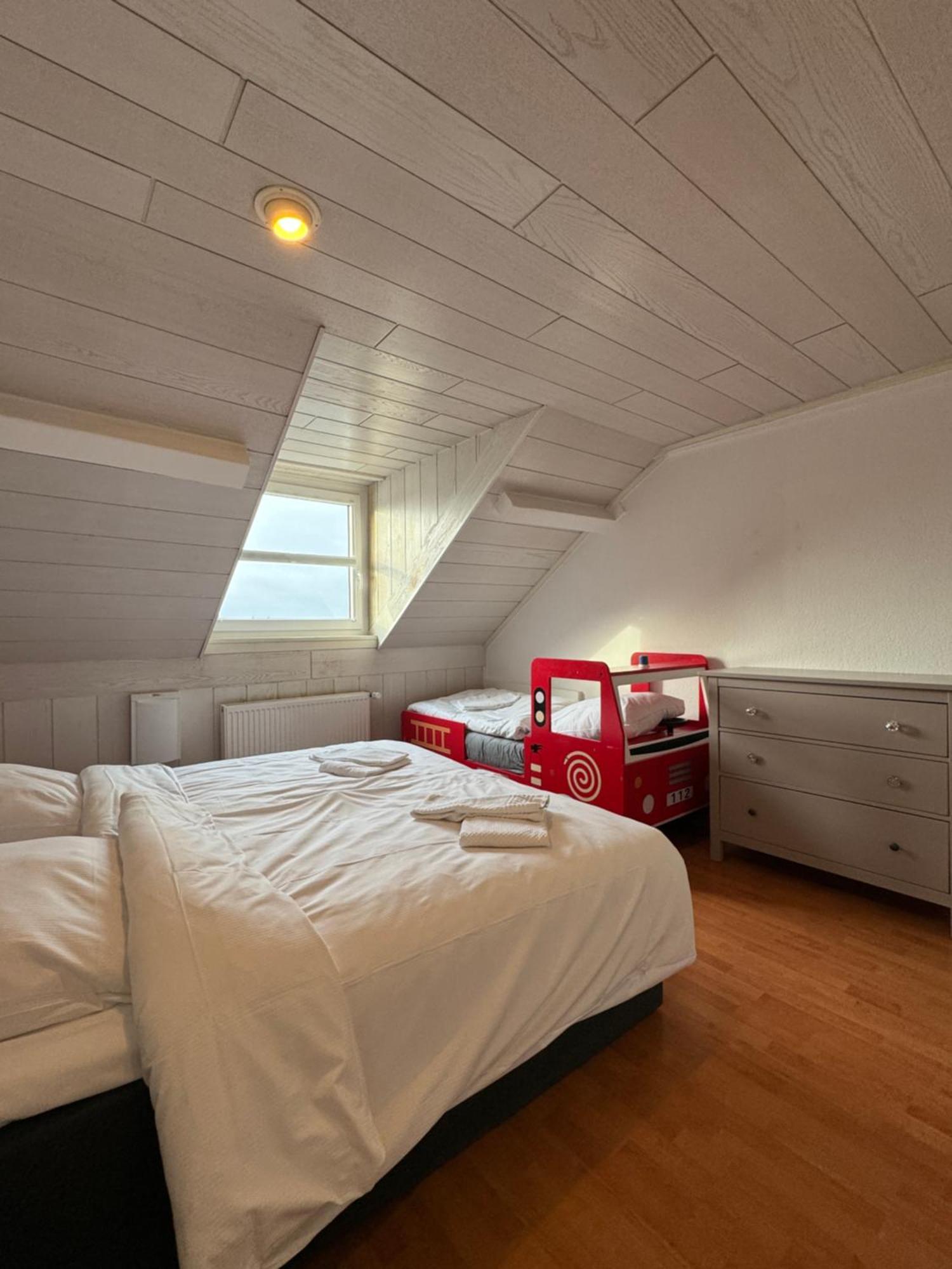 Der Schwan 7 - 3 Schlafzimmer - 2 Balkone - Zentral - 100 Qm Düren - Eifel Buitenkant foto