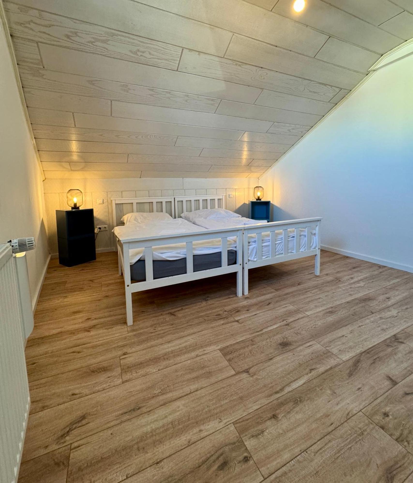 Der Schwan 7 - 3 Schlafzimmer - 2 Balkone - Zentral - 100 Qm Düren - Eifel Buitenkant foto